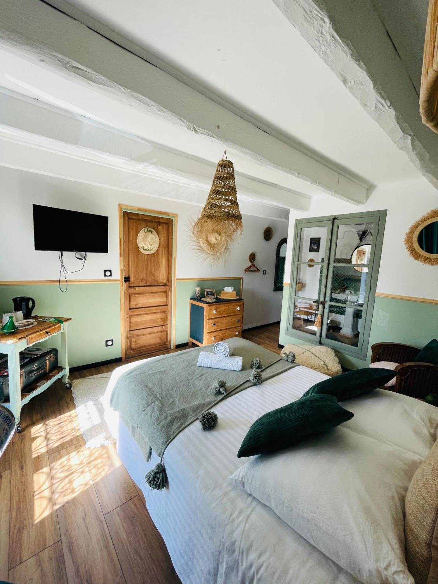 Ferienwohnung Chez Trotro Saint-Pierre-de-Plesguen Exterior foto